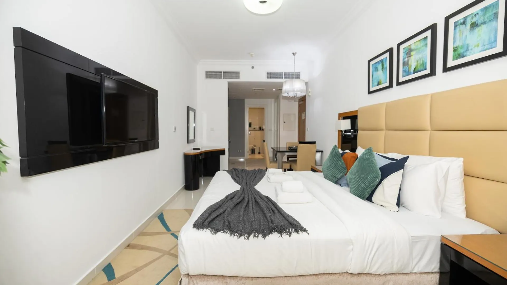 New High-Floor Studio In A Central Location Dubai