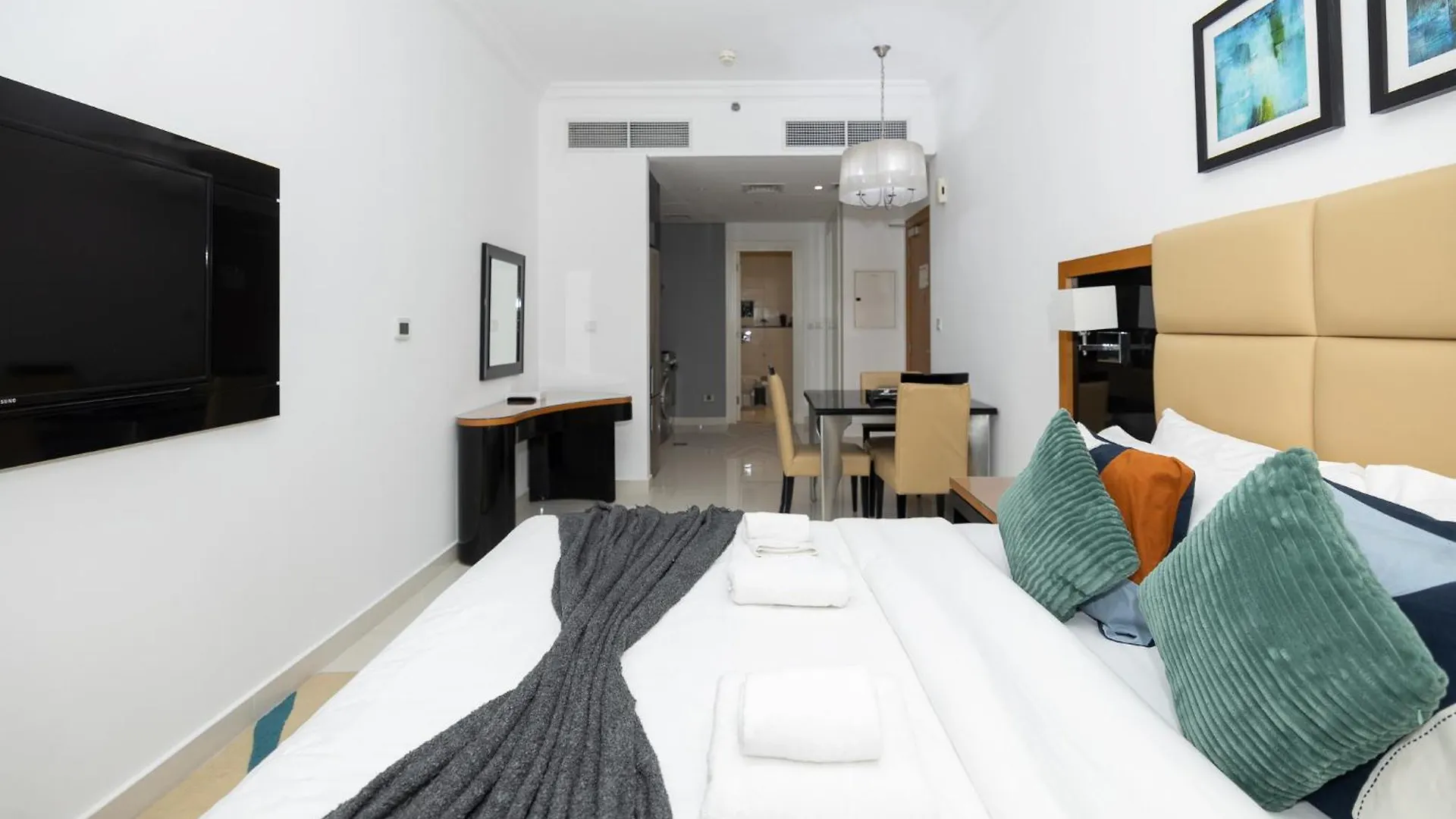 Апартаменты New High-Floor Studio In A Central Location Дубай